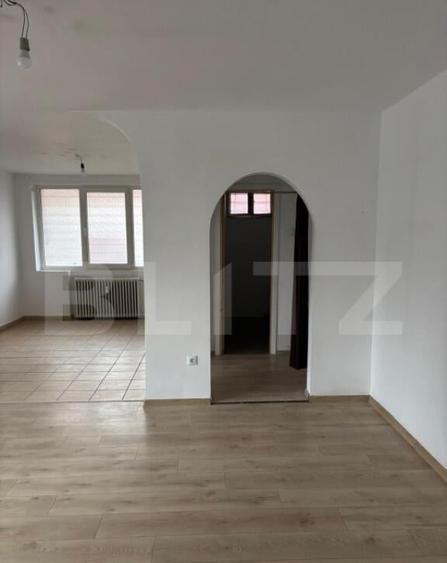 Spa?iu comercial de inchiriat | 44 mp | Vad pietonal inten - 3