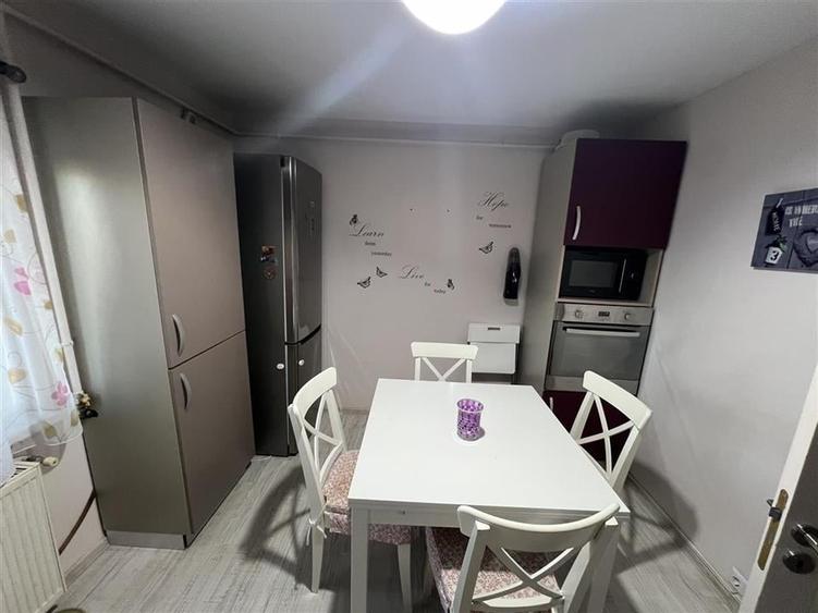 Ap 4 camere,renovat,3 AC, centrala, mobilat si utilat, Petre Liciu - 9