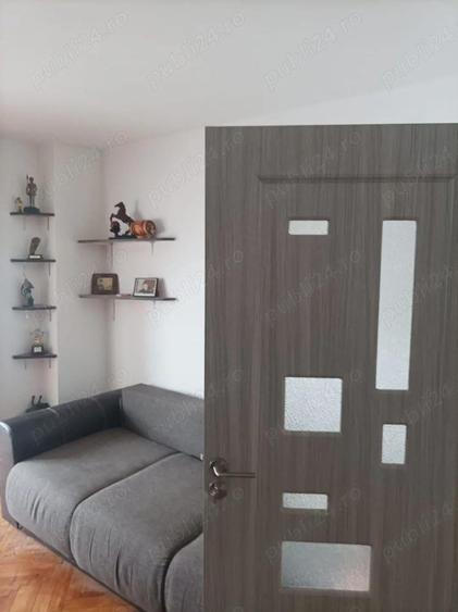 Steaua, COMISION 0, 2 camere, decomandat, etaj 3, centrala, AC,cu potential - 9