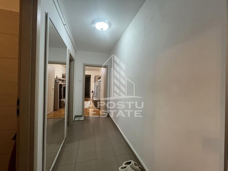 Apartament cu 3 camere, 2 bai,etajul 1, centrala ,renovat... - 4