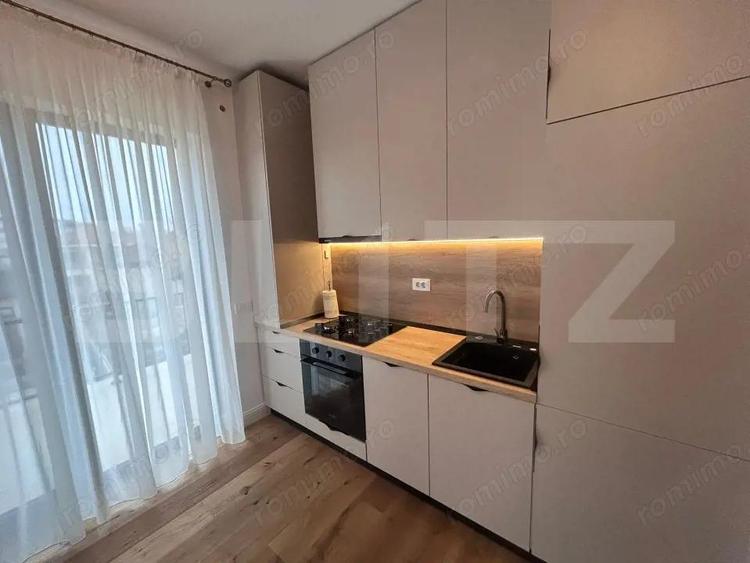 Apartament de lux, 3 camere si o baie, bloc nou, zona de case central - 4