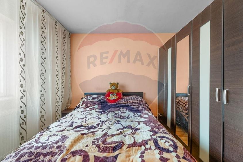 Apartament cu 2 camere de vânzare - zona Alfa - 6