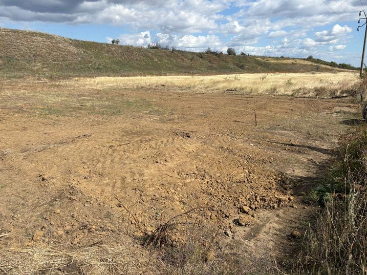 Teren de vânzare – 1.600 mp, intrare Panciu, DN2L - 6