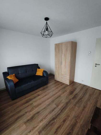 PF inchiriez apartament 2 camere  cu garaj sub bloc - 4