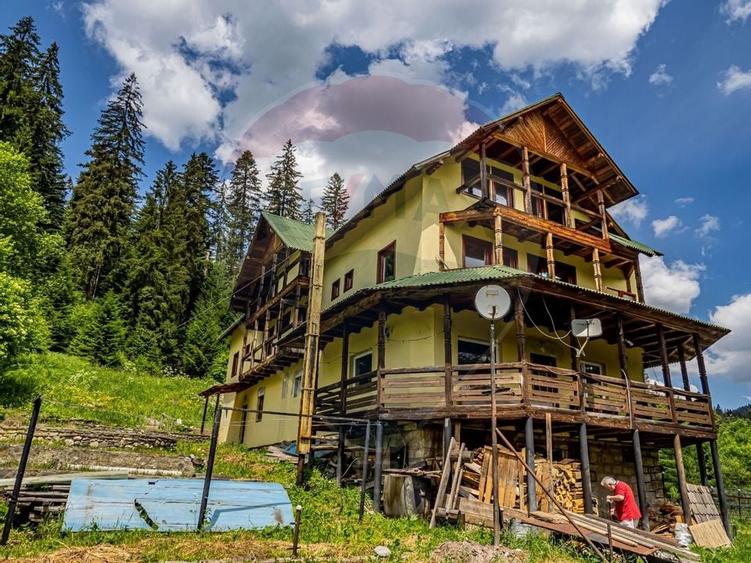 Vila / Pensiune cu 20 camere de vânzare în Câmpulung Moldovenesc, SV - 3