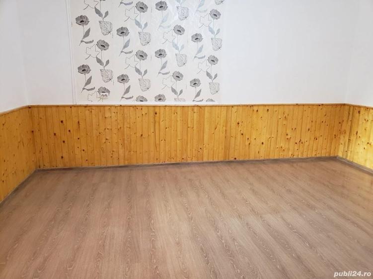 VAND casa renovata, luminoasa cu tavan inalt ,utila pentru orice destinatie,in Jimbolia. - 5