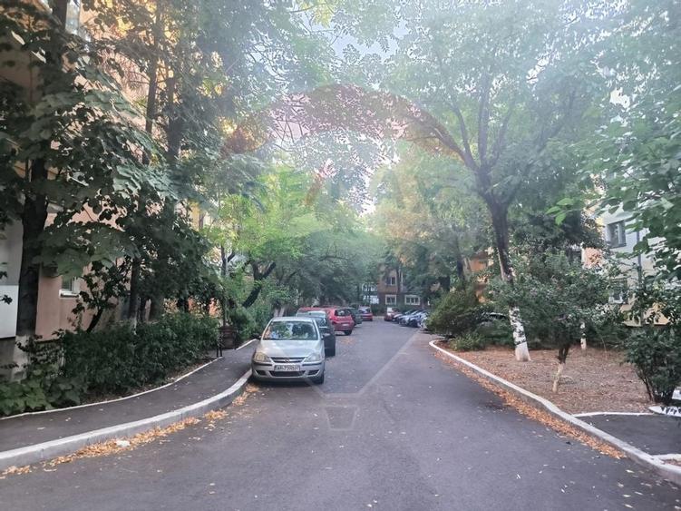 Vanzare ap 3 camere 2 bai etaj 1 complet decomandat  zona Miorita - 28