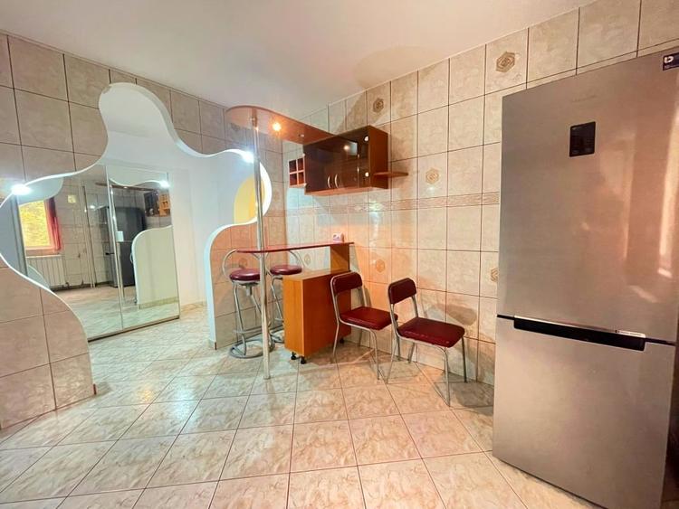 Apartament 3 camere-Podu Ros-Palas Mall-etaj 1 - 2