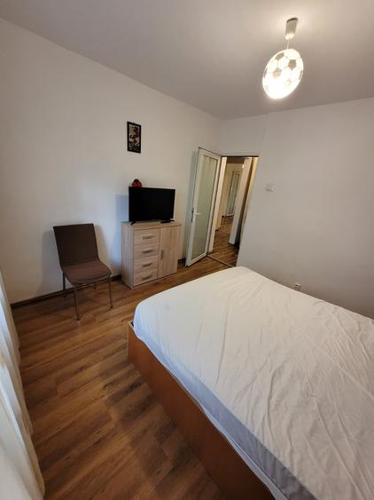 Apartament cu 2 camere decomandat în Sud