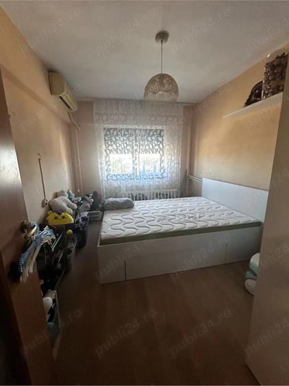 Apartament cu 3 camere de vanzare - 9