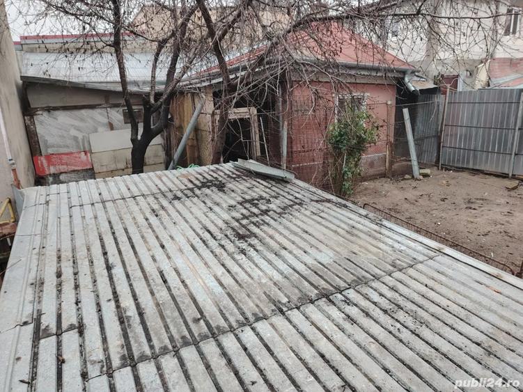 Casa batraneasca de vanzare Doamna Ghica Petricani proprietar teren 210 mp - 1