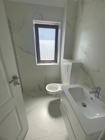 Compelx de case tip duplex in zona Parfumului. An 2023. Comision 0 - 15