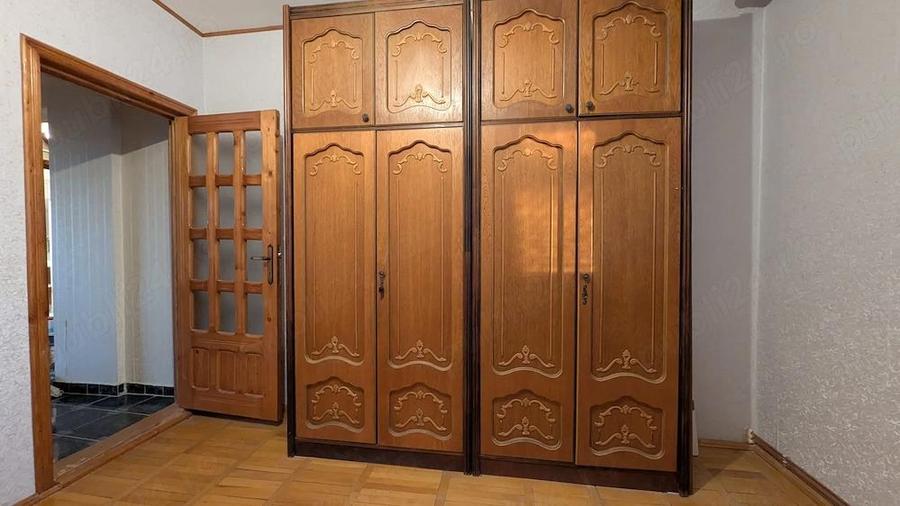Vand apartament ultracentral Pa?cani - 4