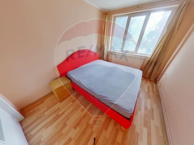 Apartament cu 4 camere de vânzare în zona Vest - 2