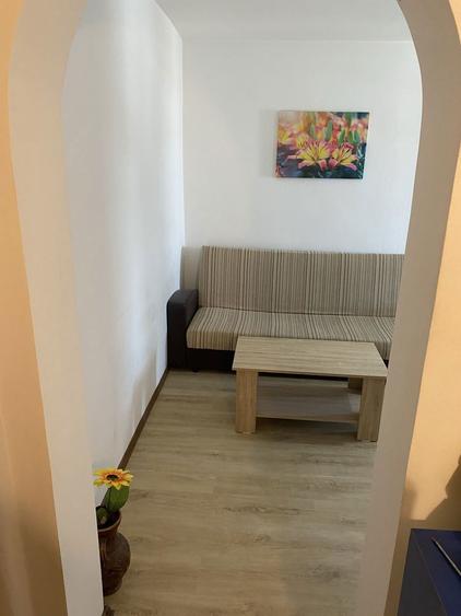 Inchiriez garsoniera in micro 6 - 2