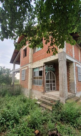 PAULESTI z.Cocosesti- zona buna, P+1E la rosu la 120000 eu PAULESTI z.Cocosesti- zona buna, P+1E la rosu la 120000 eu