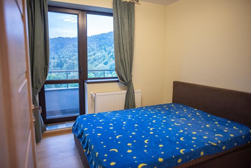 Apartament de lux cu 3 camere si terasa în Sinaia – 128 mp utili, parcare - 7