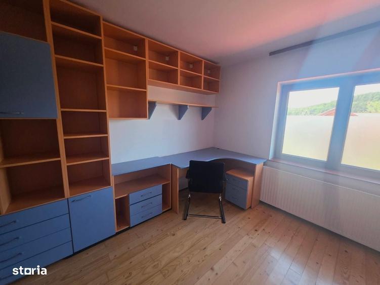 Casă cu 4 camere în Bunloc
