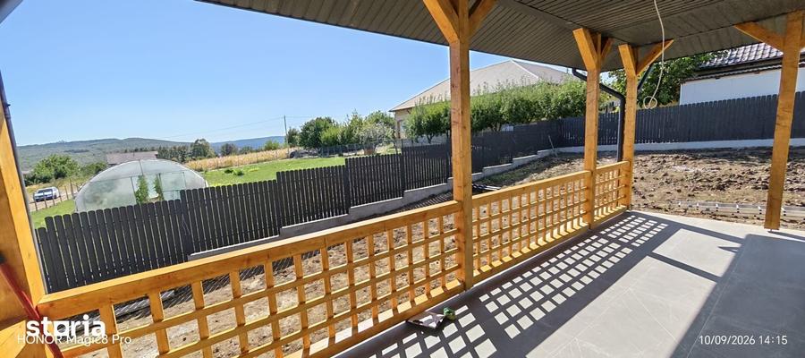 Casă cu 3 camere cu Teren 650 Mp în Tomești