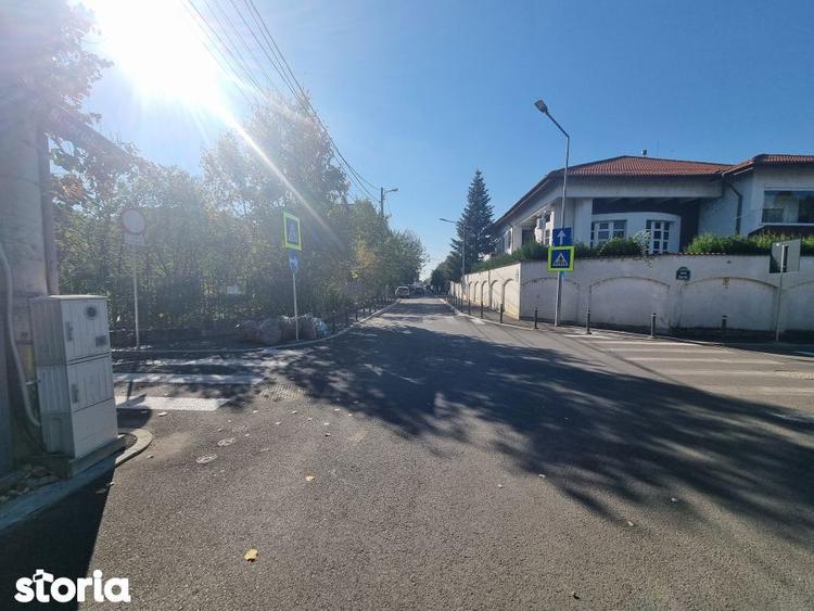 Teren 5500mp Petrom City / Strada Nuferilor - 10
