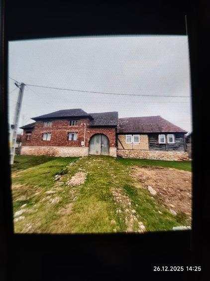 Casa cu teren 1900mp Izbuc - 5