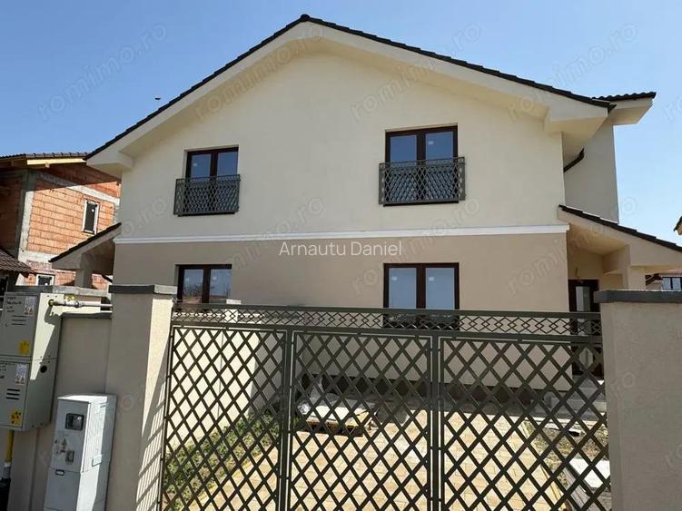 Duplex in Mosnita Noua Toate Utilitatile Asfalt