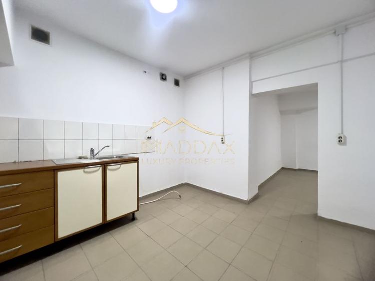 Spatiu Comercial Stradal**240mp**2 locuri parcare//Bdul Ion MIhalache - 23