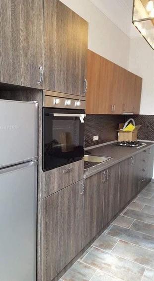 pe frumosul bld. 3 AUGUST lânga Catedrala MILENIUM la 5 minute Restaurant MERLOT - 15