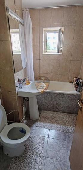 Apartament 4 camere, de vanzare in cartierul faleza sud, parcare - 7