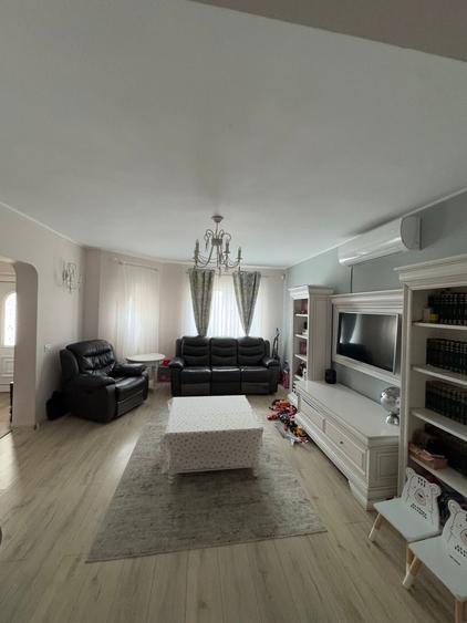 Casa la sol 3 camere Valu lui Traian - partea dreapta - 5