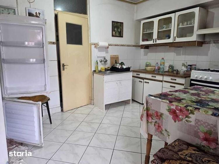 Apartament de vanzare - 3