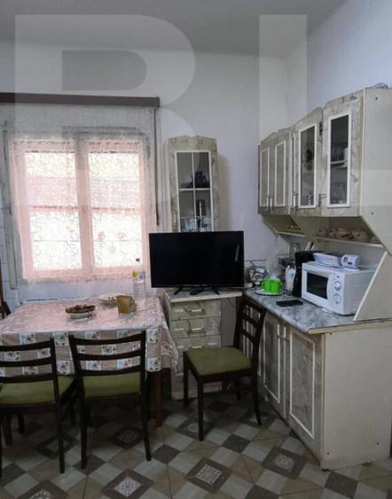 Vand casa la Nadrag zona linistita foarte aproape de centru - 8
