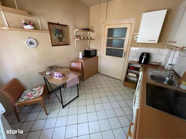 Casă cu 4 camere decomandat cu Teren 100 Mp în 14 Mai