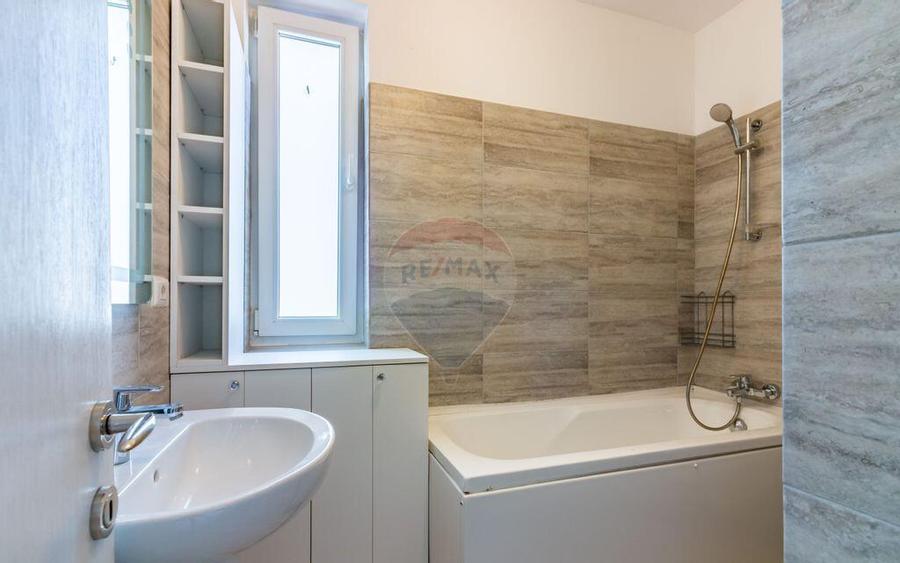 Vanzare vila 4 camere in Tunari | zona linistita - 1