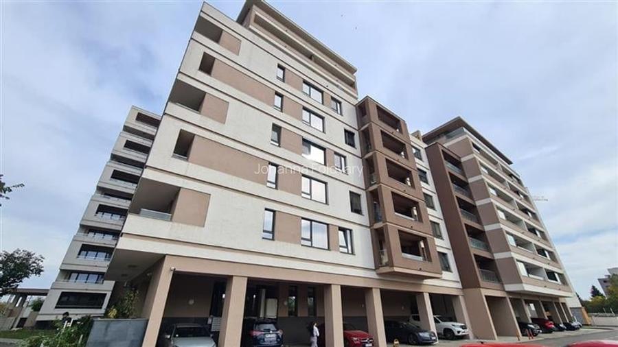 Apartament cu 3 camere decomandat în Aradului