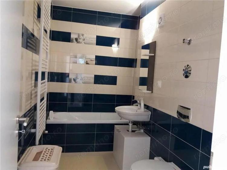 Apartament 3 camere, zona Tractorul - 11