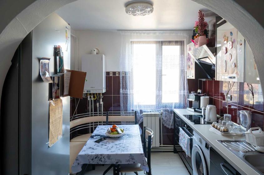 Apartament 3 camere recent renovat - 1