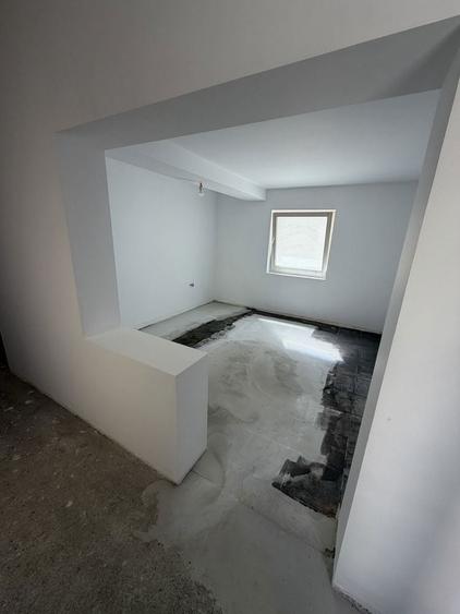 Casa de vanzare, ideala pentru spatiu comercial - 7