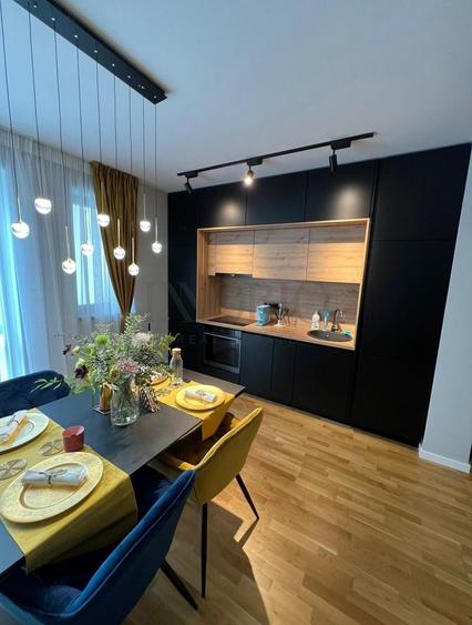 Apartament cu 3 camere semidecomandat, mobilat în Herăstrău