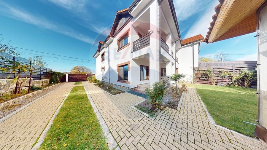 Vila deosebita |  Zona Bunloc | Comision 0 - 1