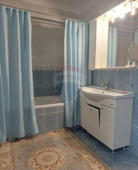 Casă / Vilă cu 10 camere de vânzare în zona Central - 6