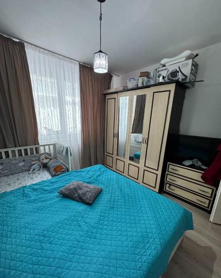 Vand apartament cu 3 camere - 2