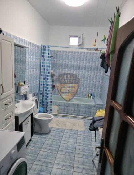 Casa 3 Camere - Centru - Tomis 2, eMag , 83 mp, Bucatarie, 2 Bai - 142m teren - 4