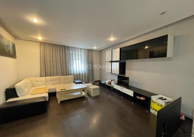 Casa de vanzare, cu 4 camere, 140 mp, zona Centru Vechi