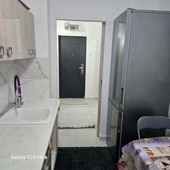 Inchiriez apartament 2 camere ,Strada Schelelor nr.2 Campina ,renovat mobilat si utilat complet nou - 5