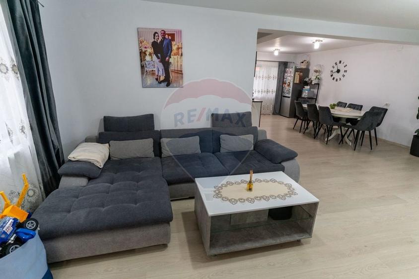 Casa / Vila deosebita de vanzare, Hateg jud. Hunedoara - 3