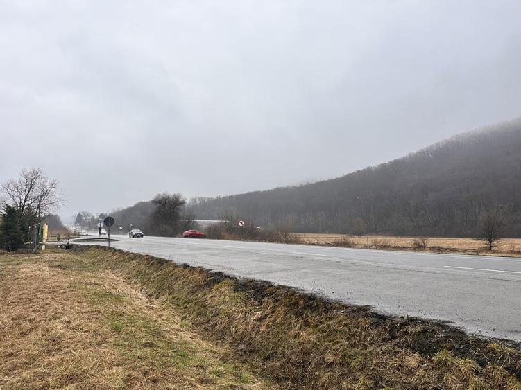 Vand TEREN INTRAVILAN 10.000 m2 ,front 50 ML la DN E-60 CAPUSUL MARE - 5