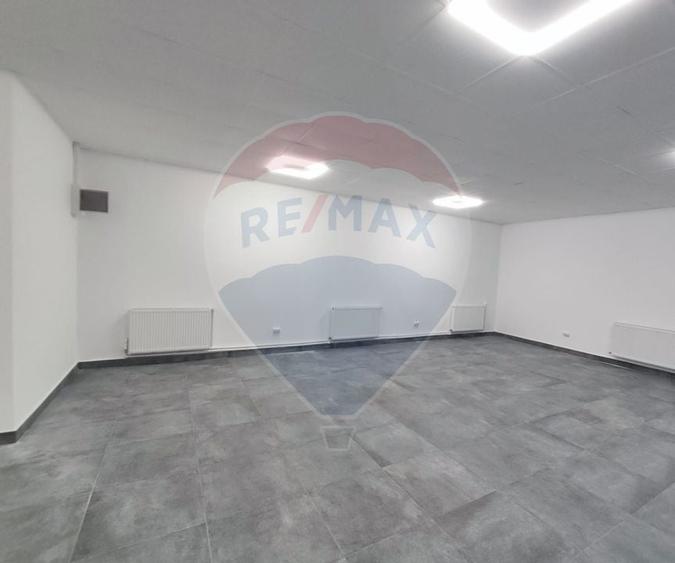 Spațiu comercial de 80mp în zona Burdujeni - 1