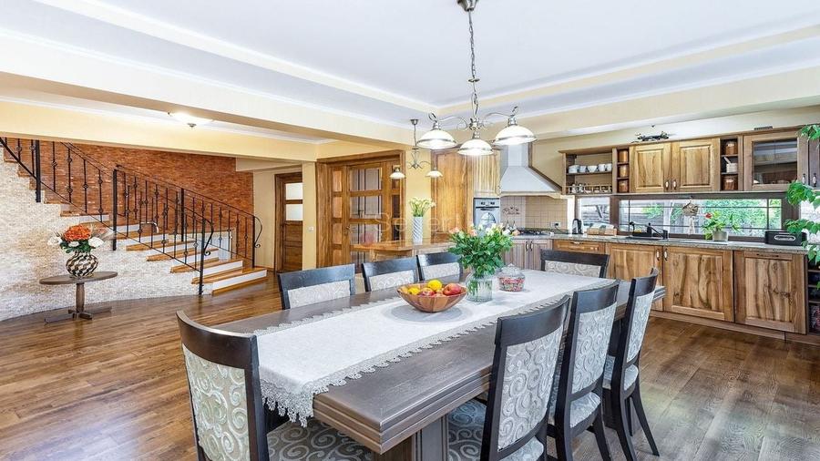 Suprafata generoasa teren - 22