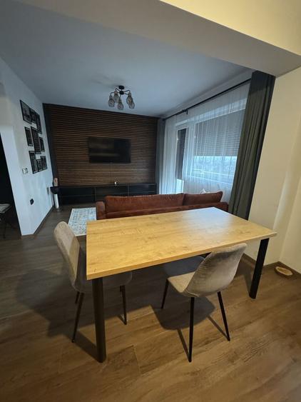 Inchiriez apartament 3 camere - zona Little Texas - 5